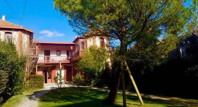 Villa  Saint-Louis   (  )